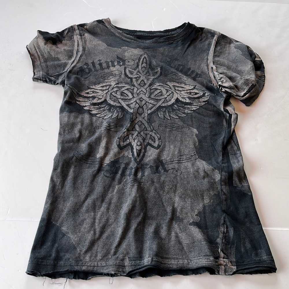 Sinful Small Angel Wing Tshirt